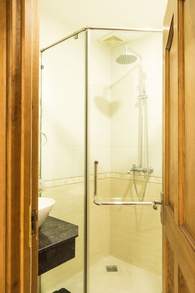 Kelly Serviced Apartment Thao Dien Deluxe Apartment, 2 Twin Beds, Kitchenette 7