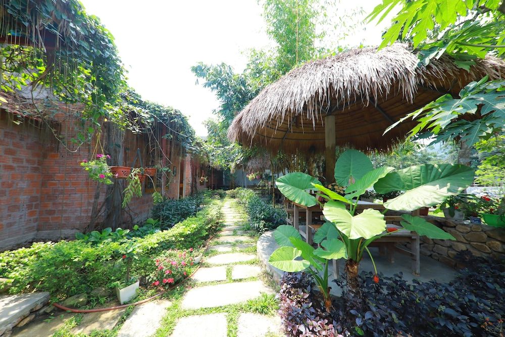 Deluxe Double Room, Garden View