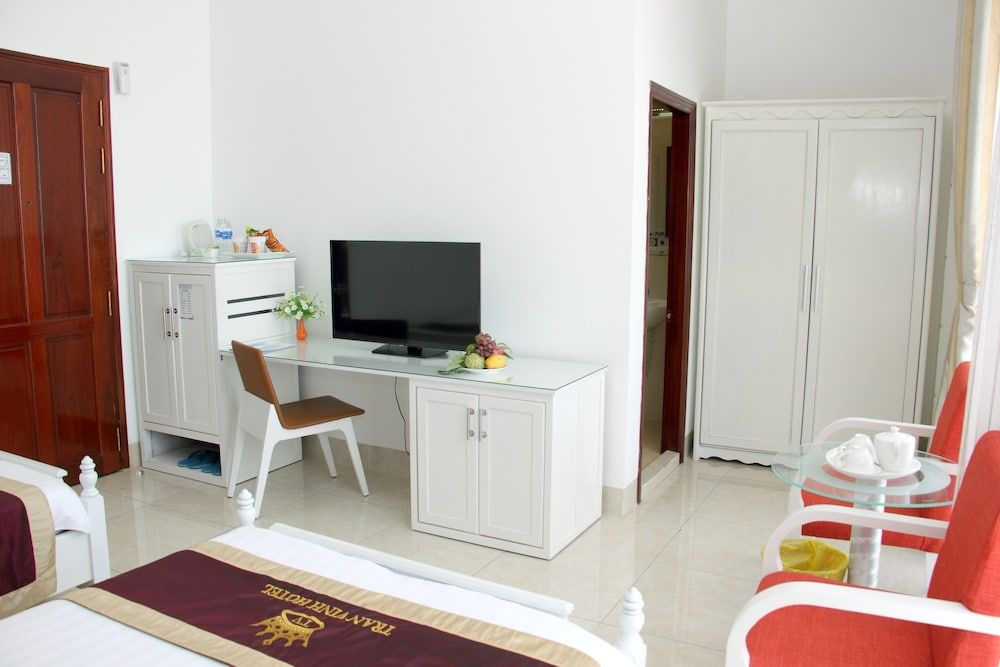 Tran Vinh Hotel Superior Twin Room 6
