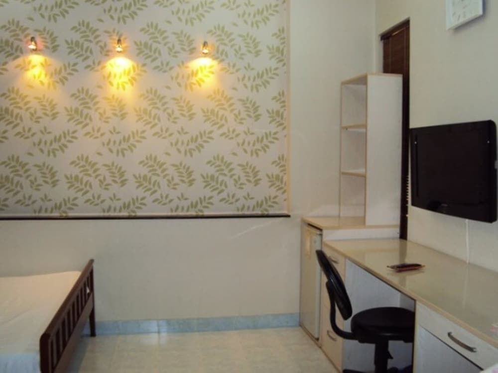 undefined Huong Trinh Hotel 6