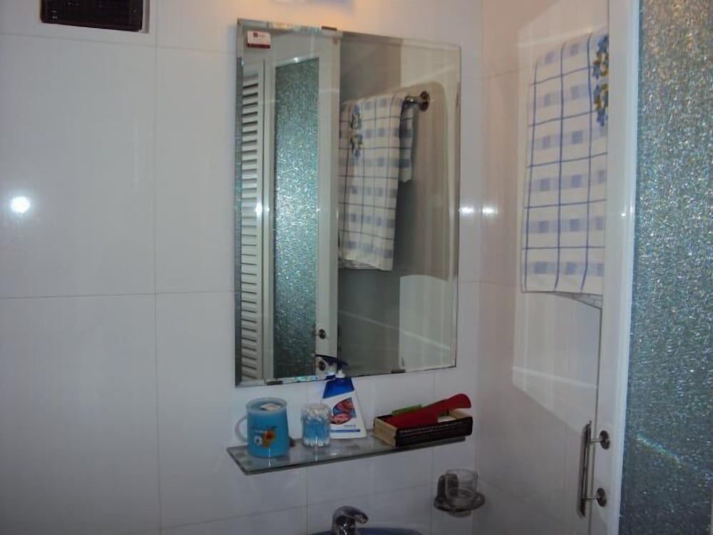 undefined Huong Trinh Hotel 8