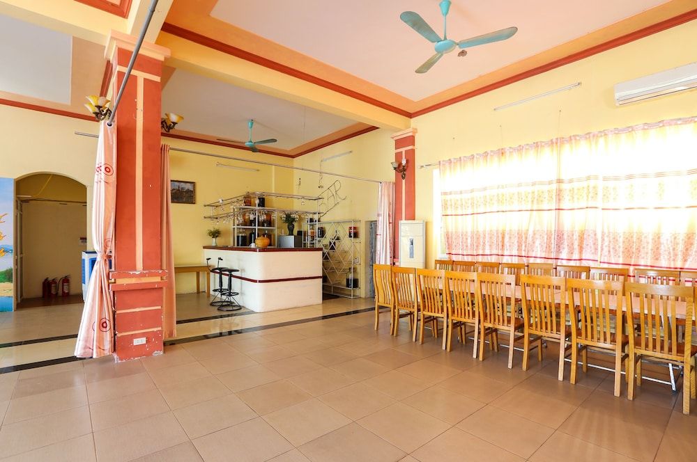 undefined Honey Hotel 9