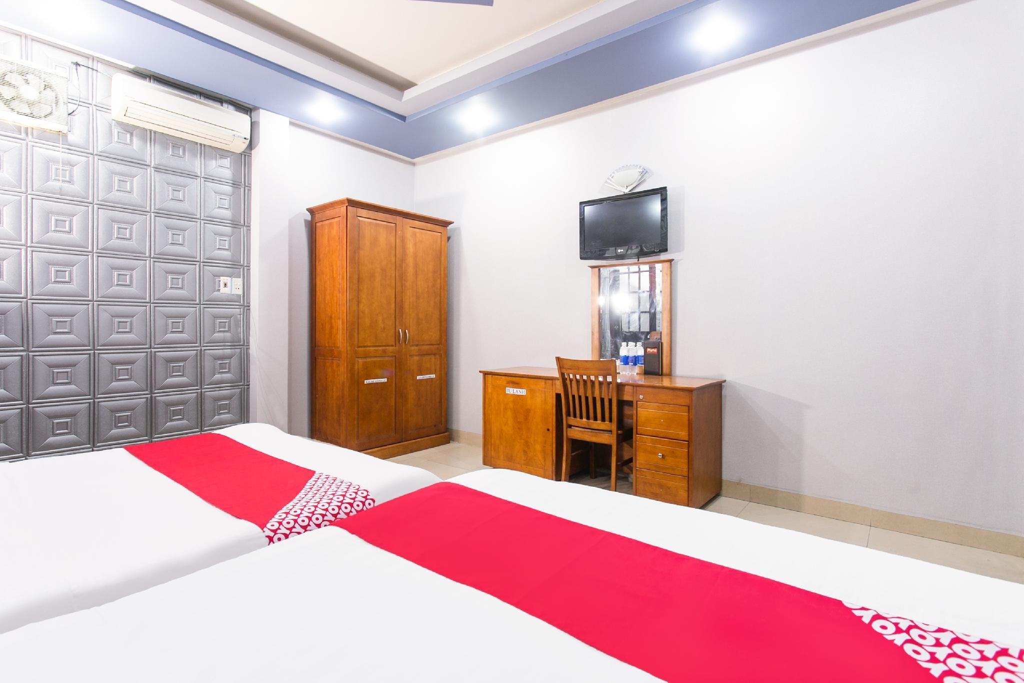 undefined Honey Hotel 6