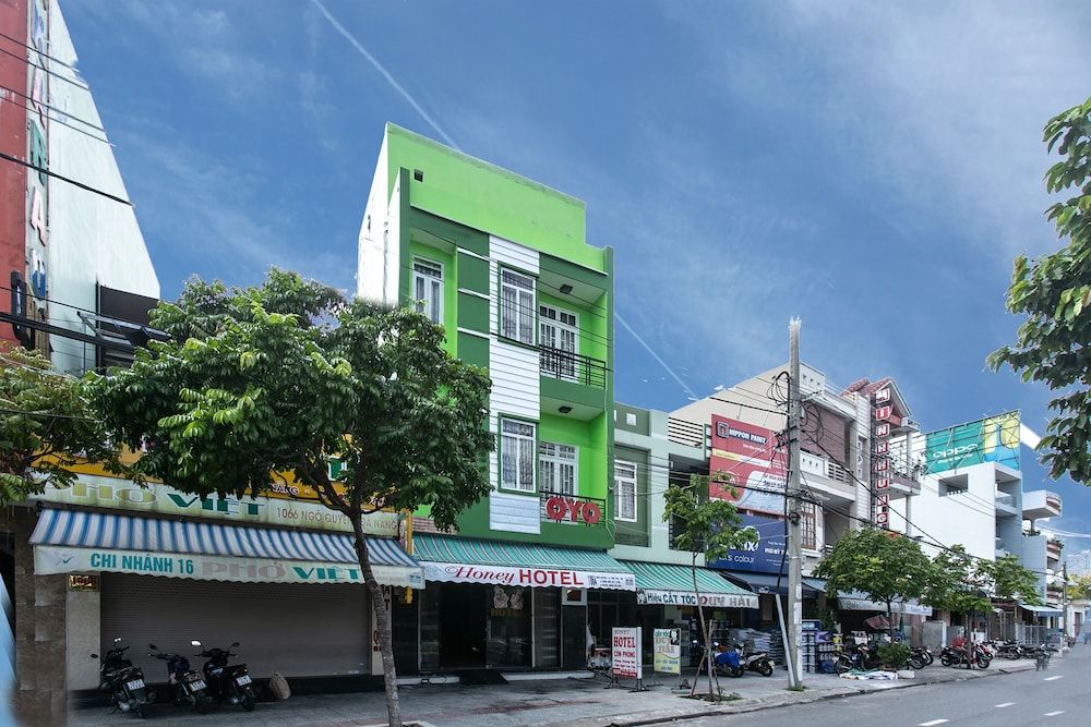 undefined Honey Hotel 2