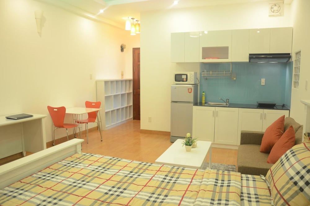 undefined Smiley Apartment 3 2