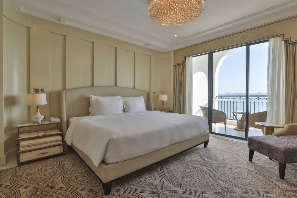 Executive Suite King Bed