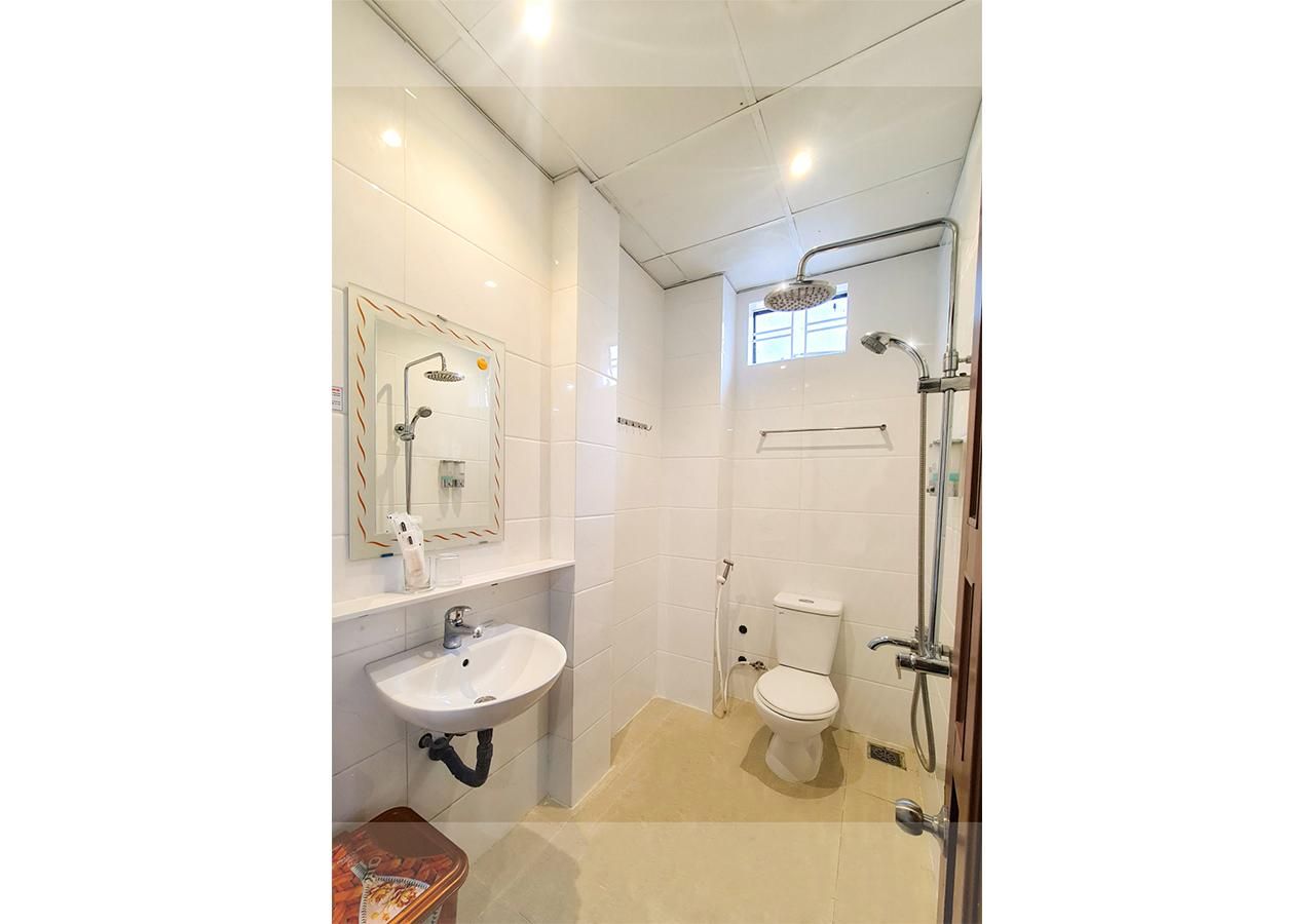 undefined Quan Quan Hotel 5