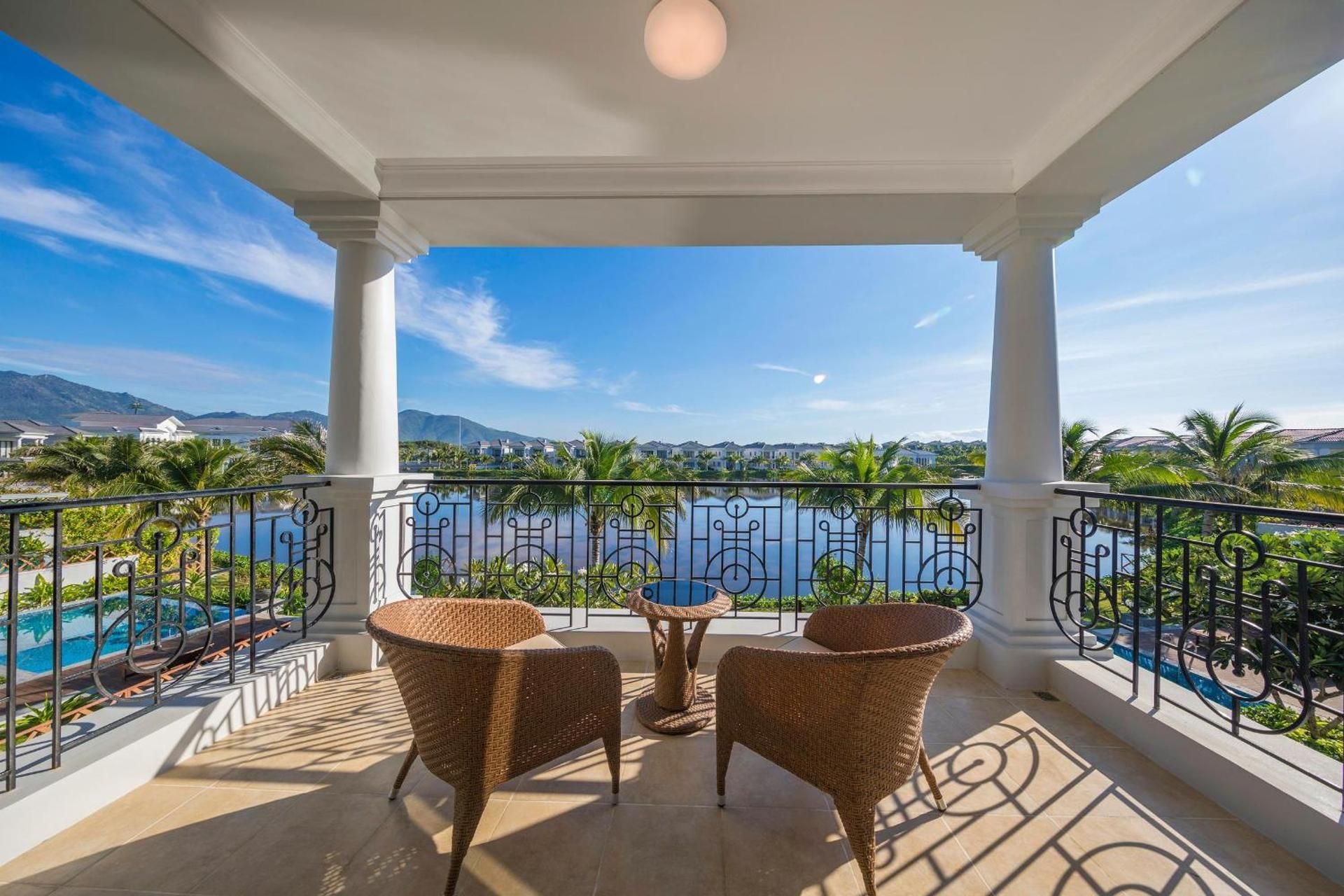 Four-Bedroom Villa with Lake View and Private Pool