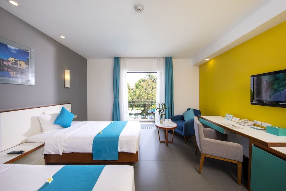 Deluxe Twin Room, Balcony, Pool View