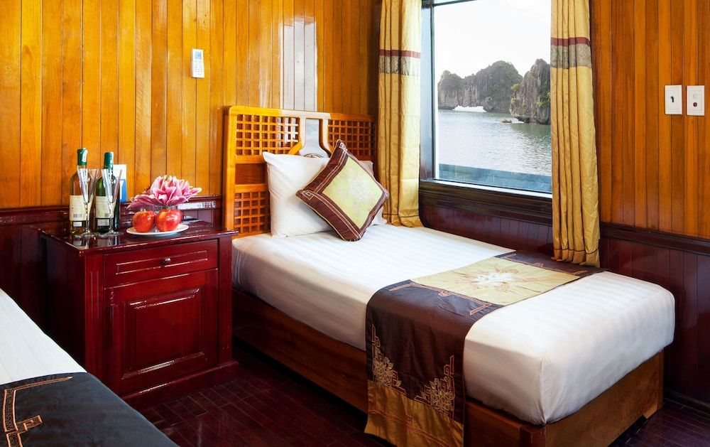 undefined Halong Seasun Cruise 6