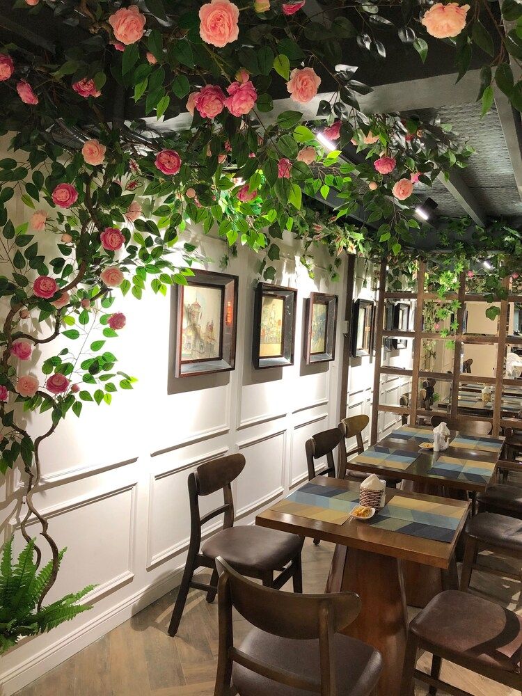 undefined The Herriott Hotel & Suite 10