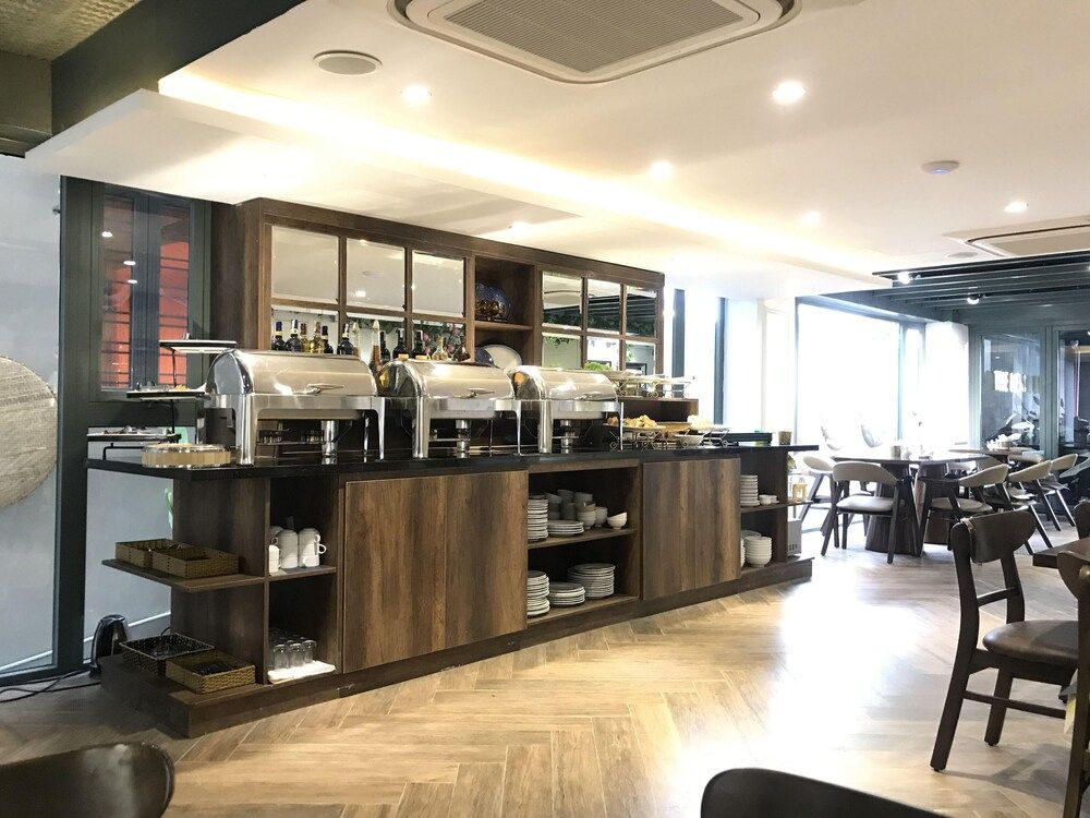 undefined The Herriott Hotel & Suite 9