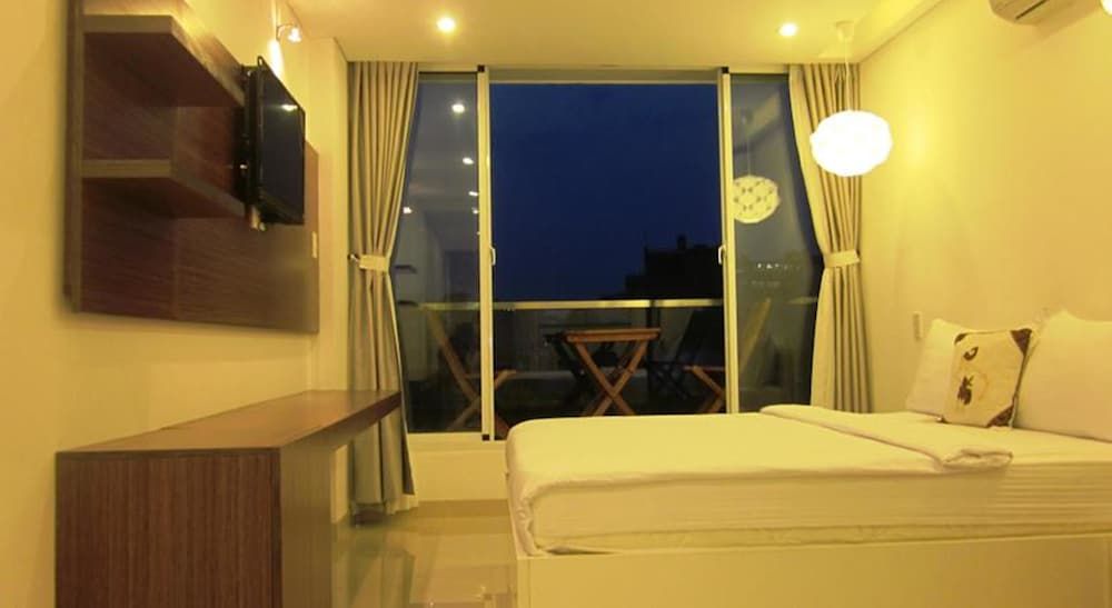 undefined Yellow House Saigon Hotel 3