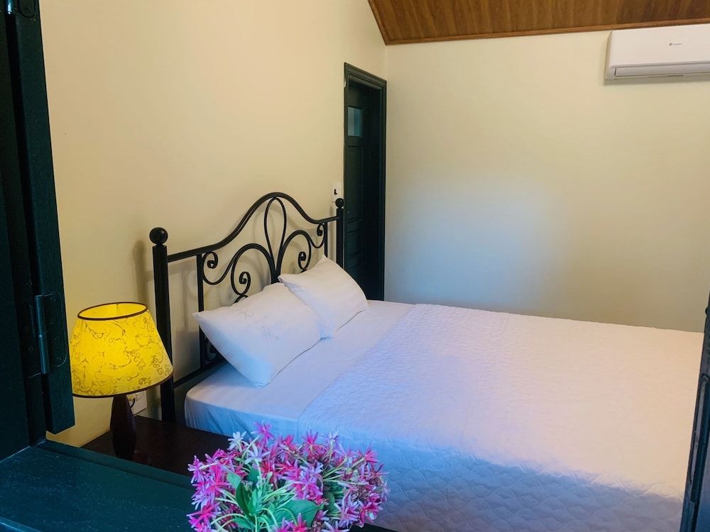 Dinh Gia Home Classic Bungalow 3