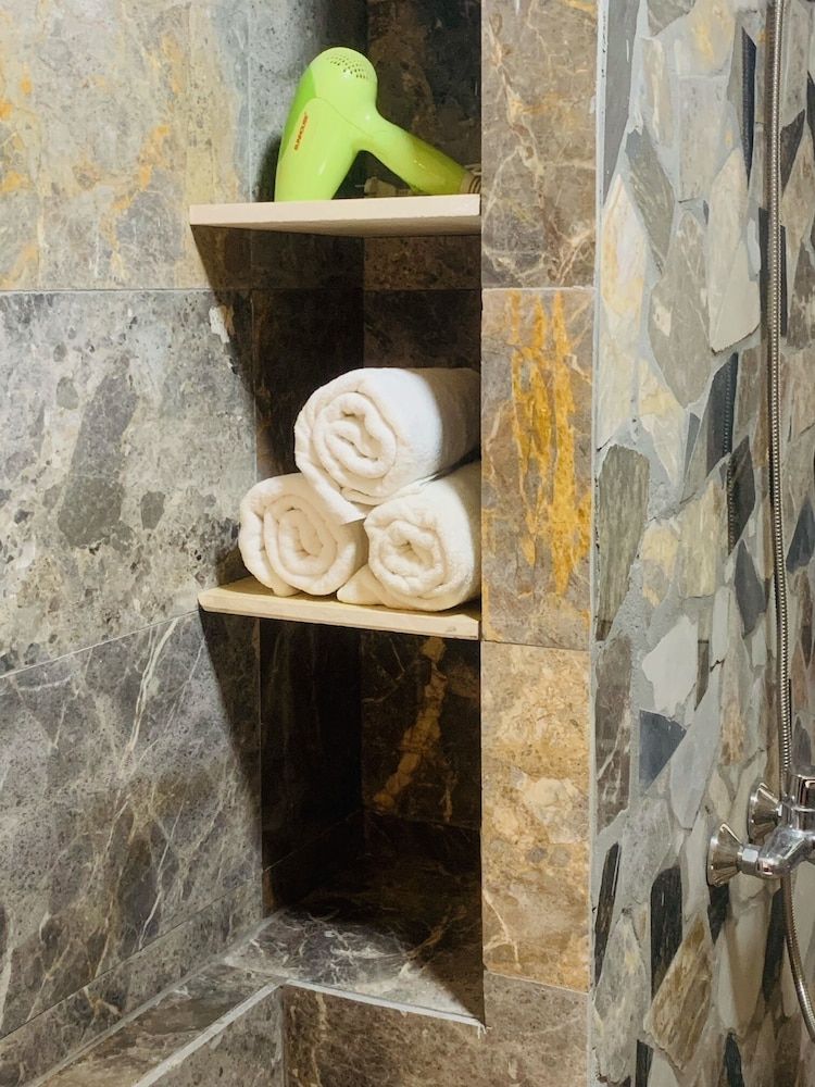 Dinh Gia Home Classic Bungalow 9