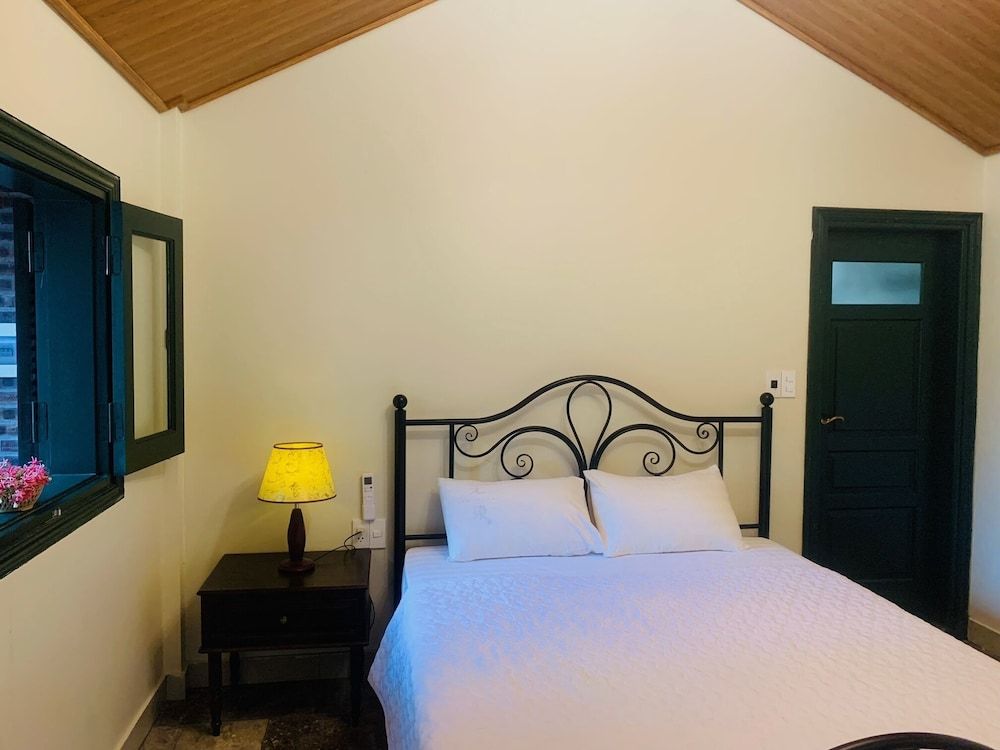 Dinh Gia Home Classic Bungalow 2