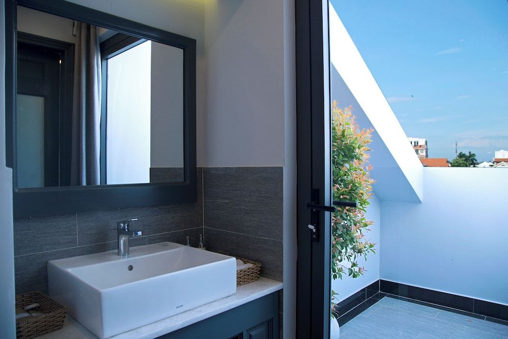 Ivy Villa Superior Double Room 7