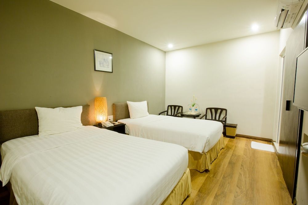 Standard Twin Room (No view)
