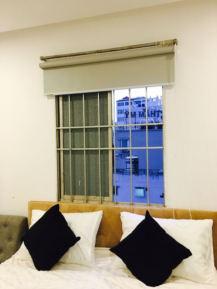 undefined Smiley Apartment 11 6