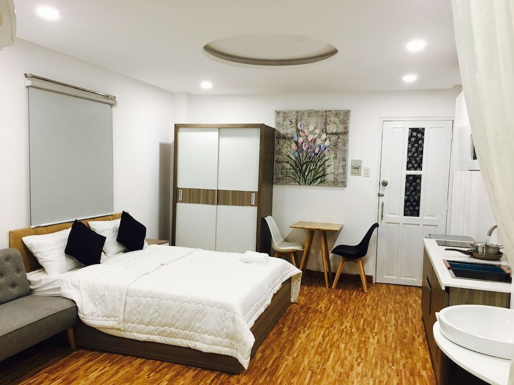 undefined Smiley Apartment 11 2