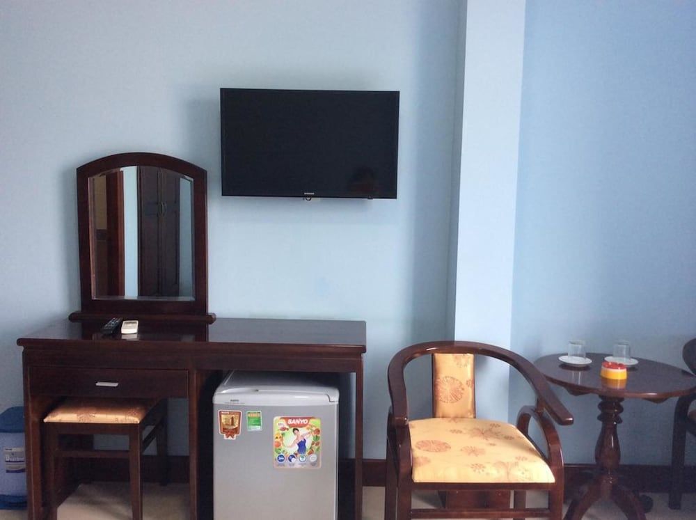 Huy Hoang Hotel Double Room 13