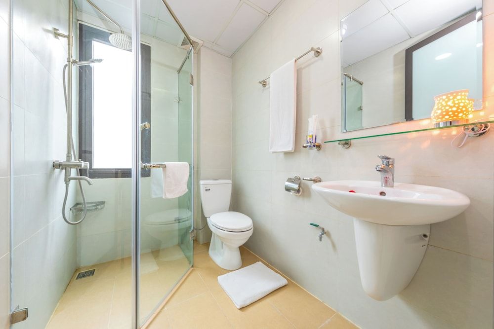 undefined Granda Hanoi Hotel & Apartment 10