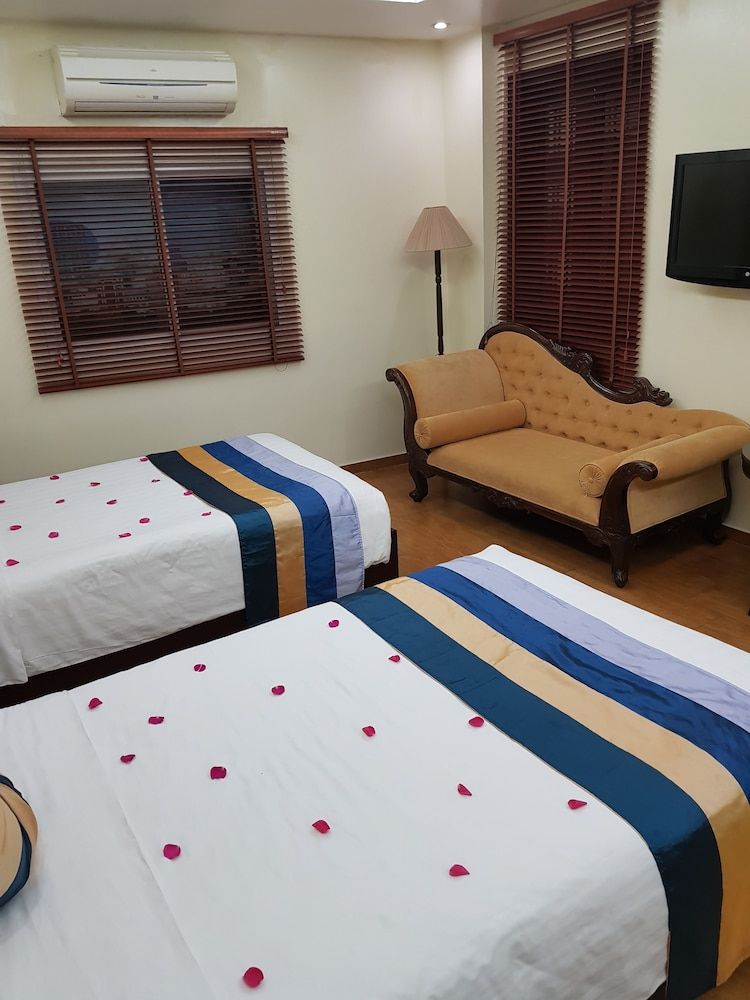 Finnegans Hotel Classic Twin Room