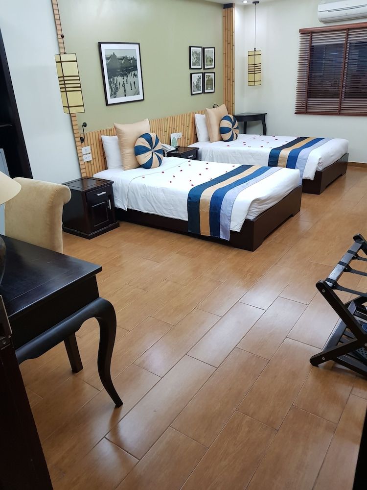 Finnegans Hotel Classic Twin Room 2