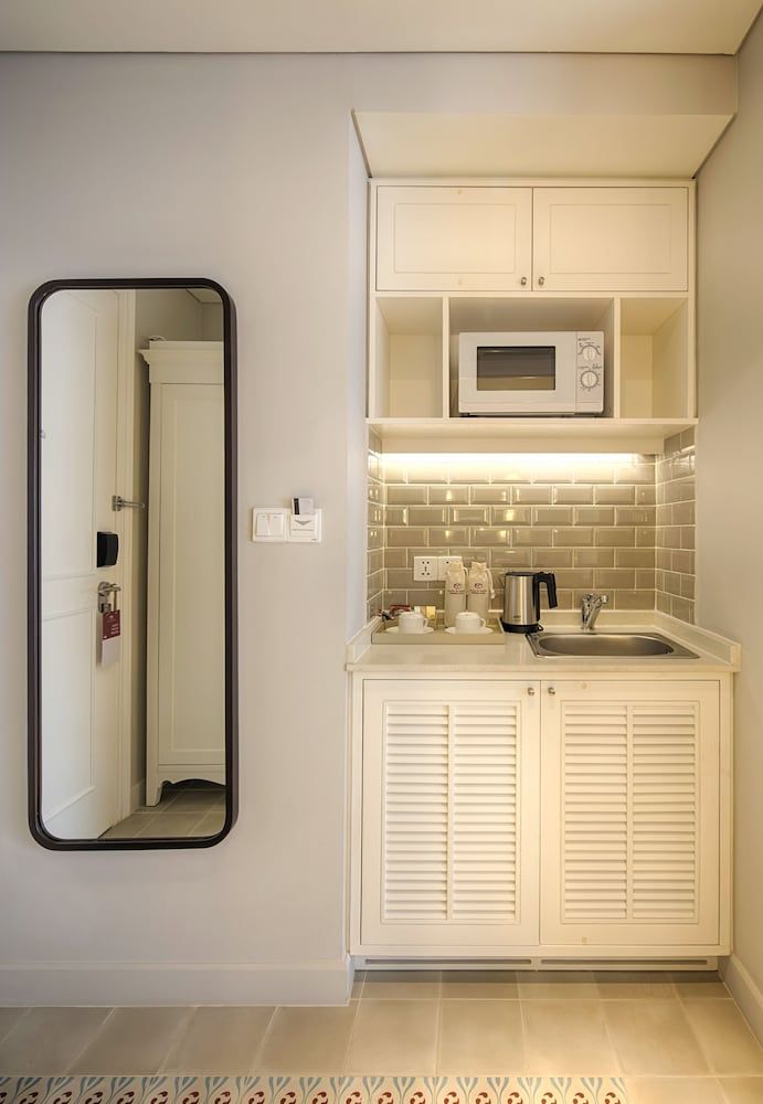 Maison De Camille Boutique Hotel Artist Room 4