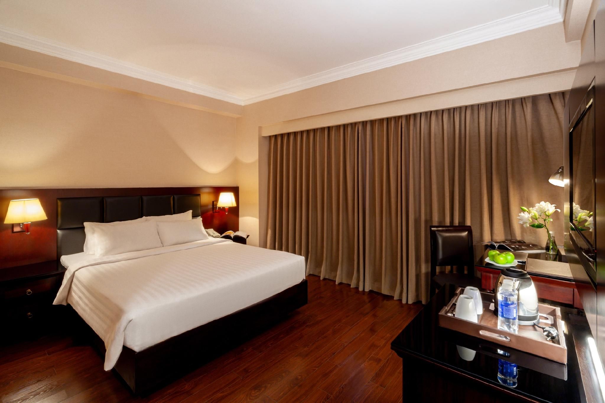 Superior Deluxe Window