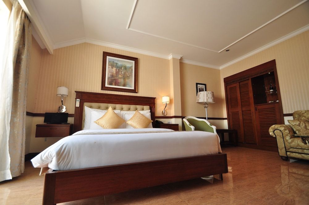 undefined Central Hotel and Residences 3