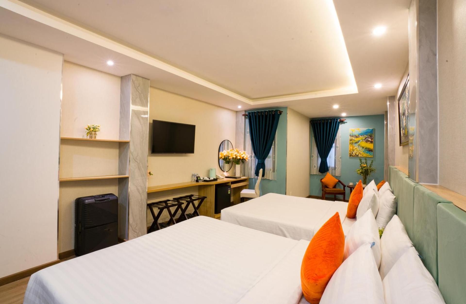 undefined Sunrise Central Hotel 7