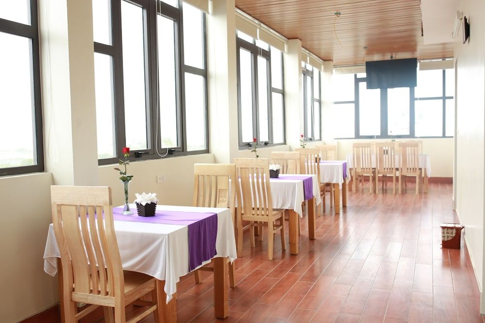 undefined Family Airport Hotel 6