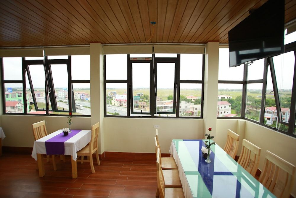 undefined Family Airport Hotel 10