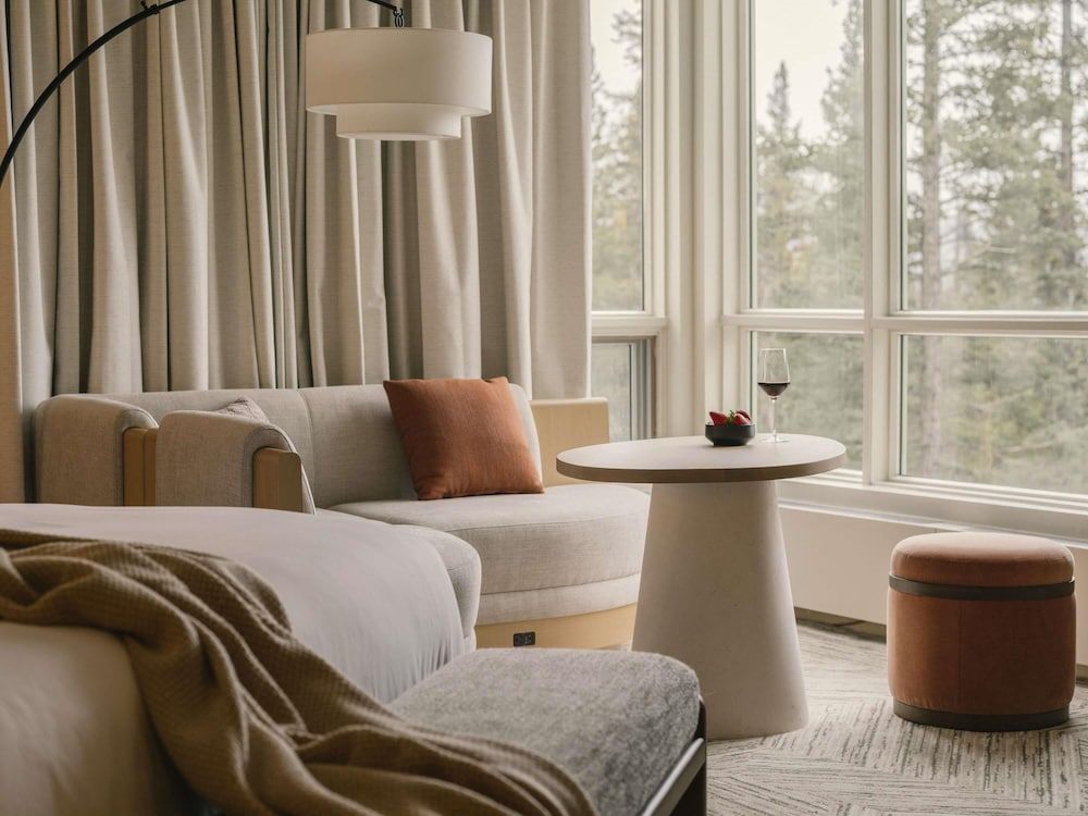 Rimrock Banff, Emblems Collection Classic Room, 2 Queen Beds 4