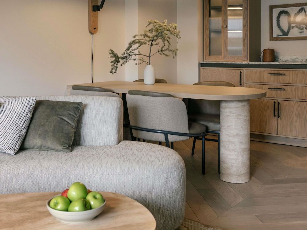 undefined Rimrock Banff, Emblems Collection