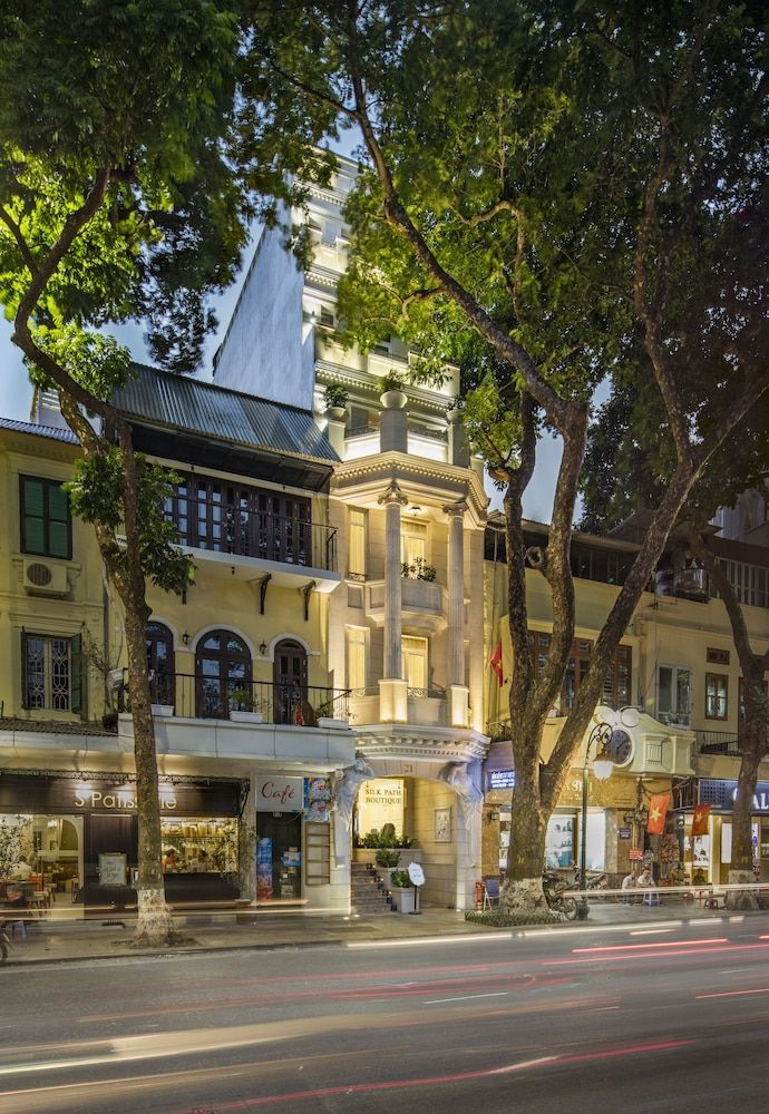 undefined Silk Path Boutique Hanoi 7
