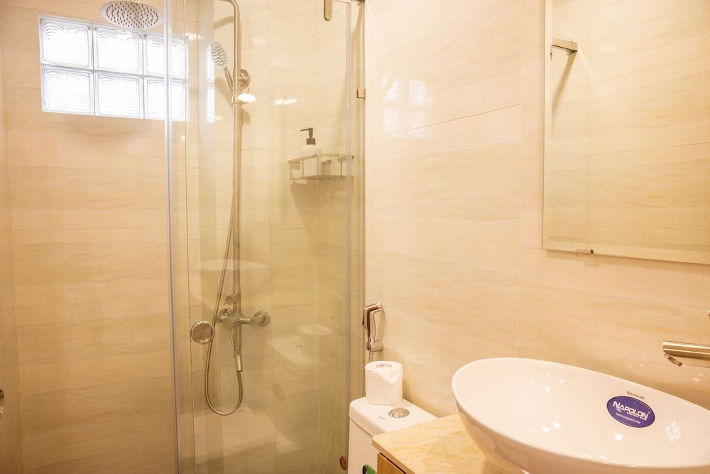 undefined Jen & Friends House