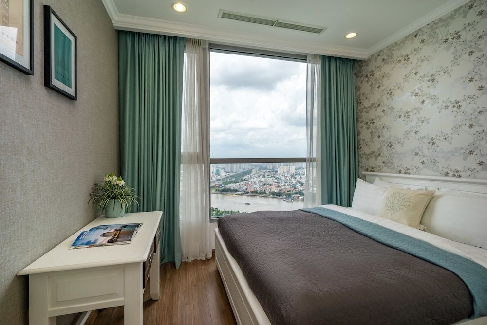 undefined Hoasun Boutique Apartment - Vinhomes Central Park 3