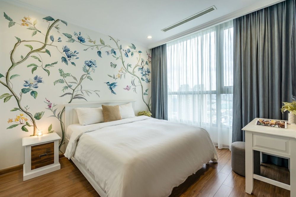 undefined Hoasun Boutique Apartment - Vinhomes Central Park 2