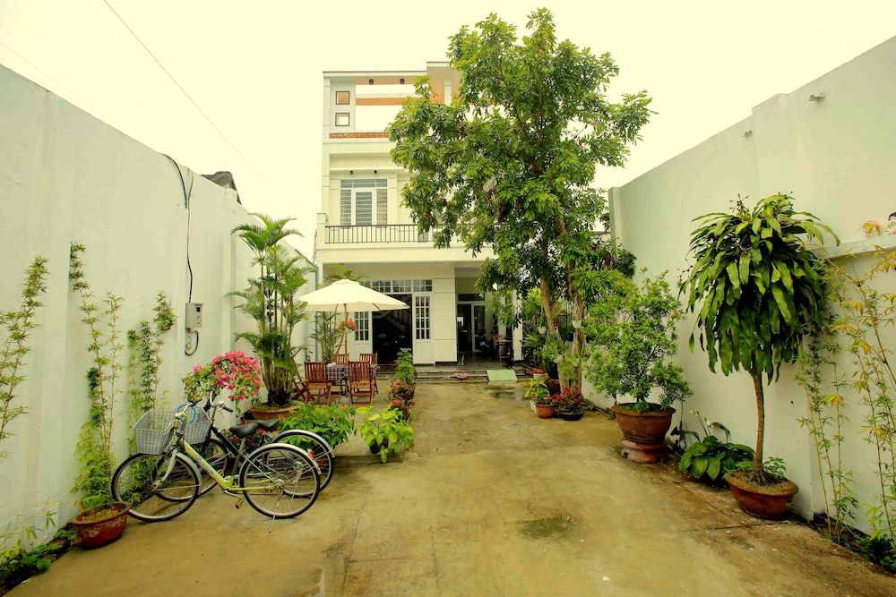 undefined Hoa Thien Homestay