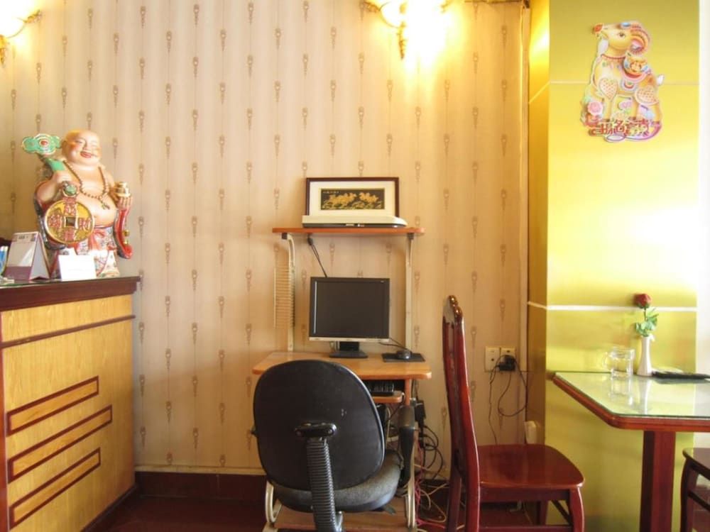 undefined Tan Hoang Long Hotel District 5 4