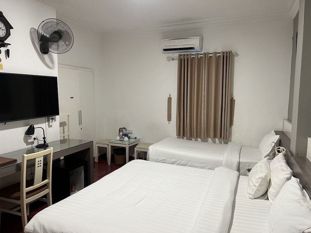 undefined A25 Hotel - 19 Bui Thi Xuan 3