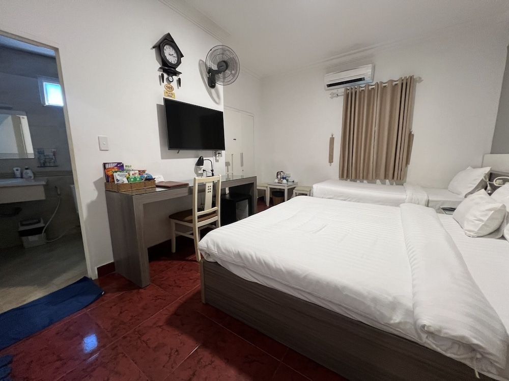 A25 Hotel - 19 Bui Thi Xuan Family Room 4