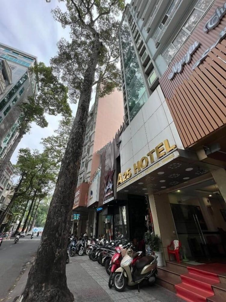 undefined A25 Hotel - 19 Bui Thi Xuan 4