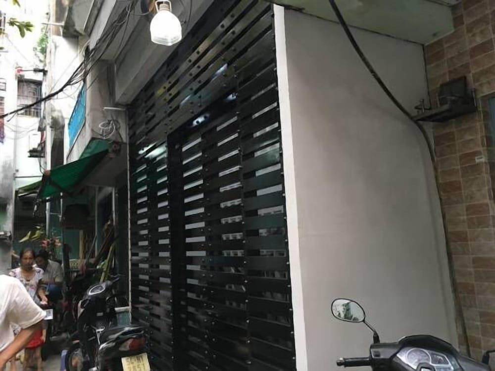 undefined Vinabooker Cong Quynh