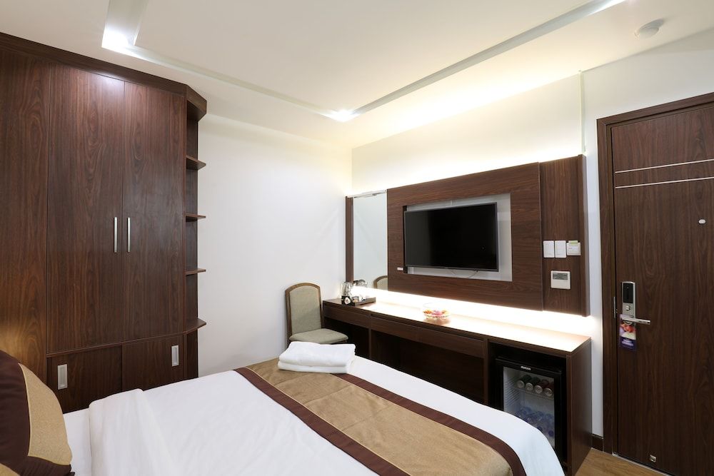 Prague Hotel Superior Double Room, No Windows 3