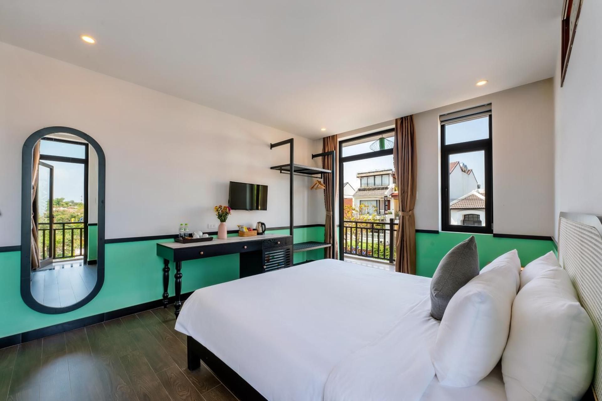 Deluxe Double Room with Balcony