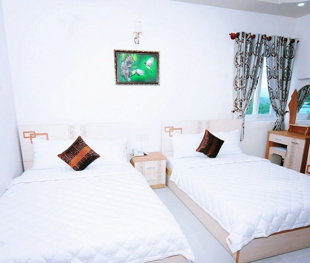 undefined Jiny Tran Hotel 2