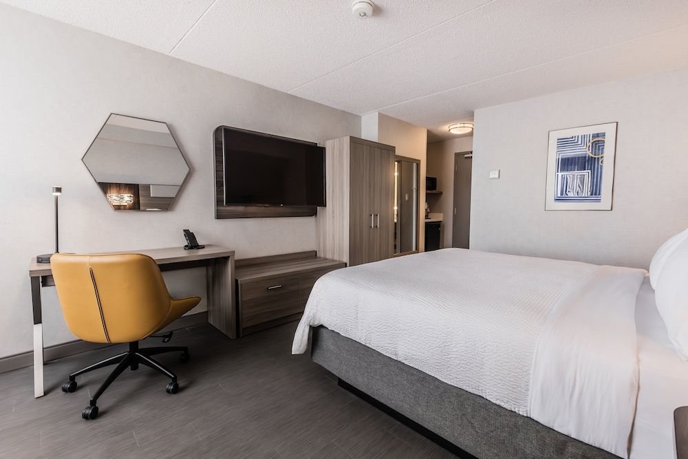 Holiday Inn Express Toronto - North York by IHG 